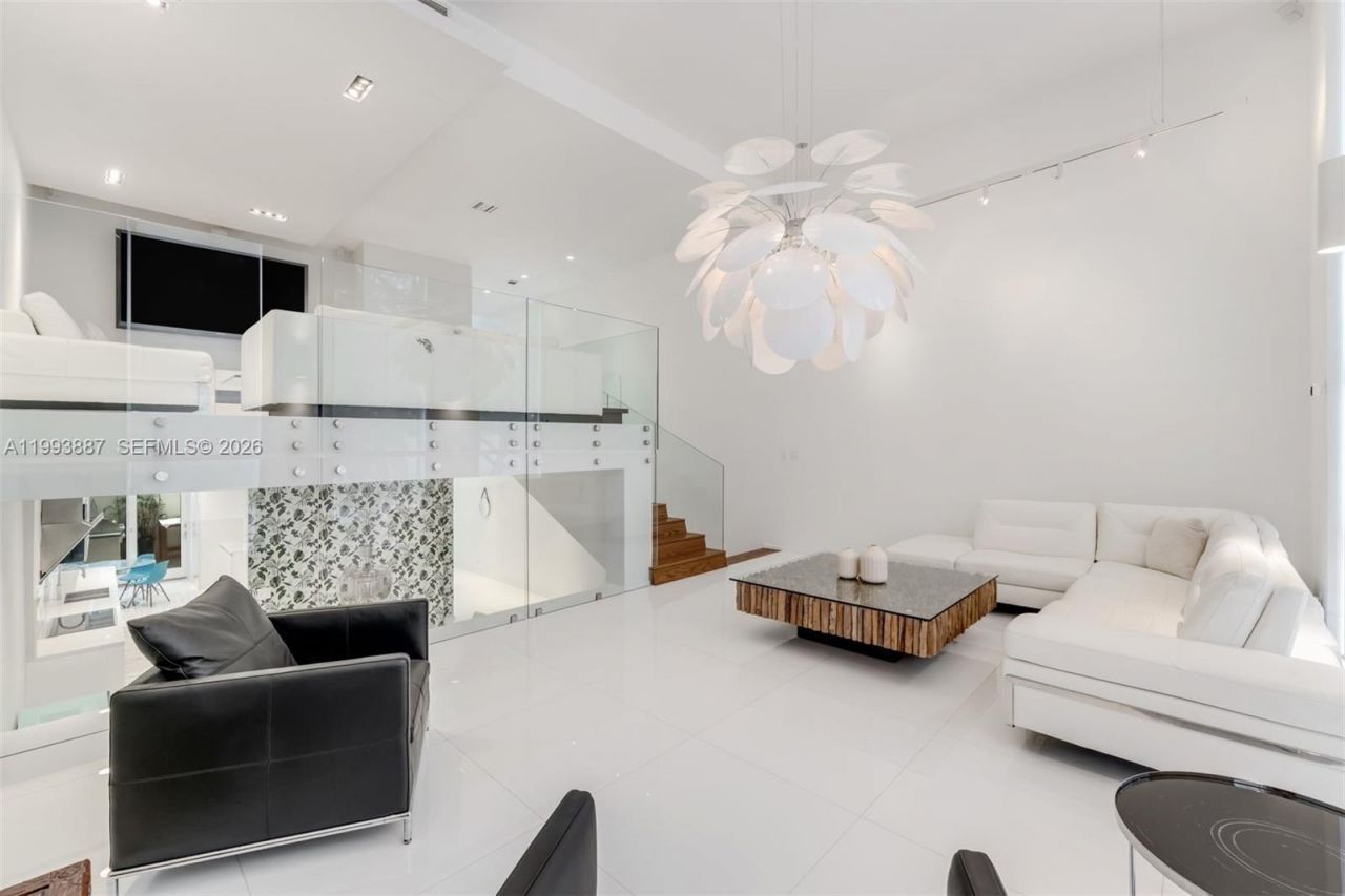 1524 NE Quayside Ter , Unit A4, Miami, FL 33138 Photo