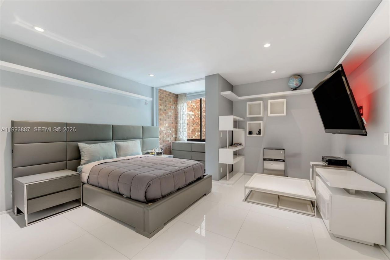 1524 NE Quayside Ter , Unit A4, Miami, FL 33138 Photo