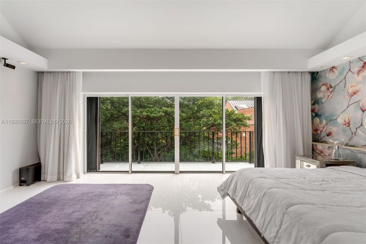 1524 NE Quayside Ter , Unit A4, Miami, FL 33138 Photo