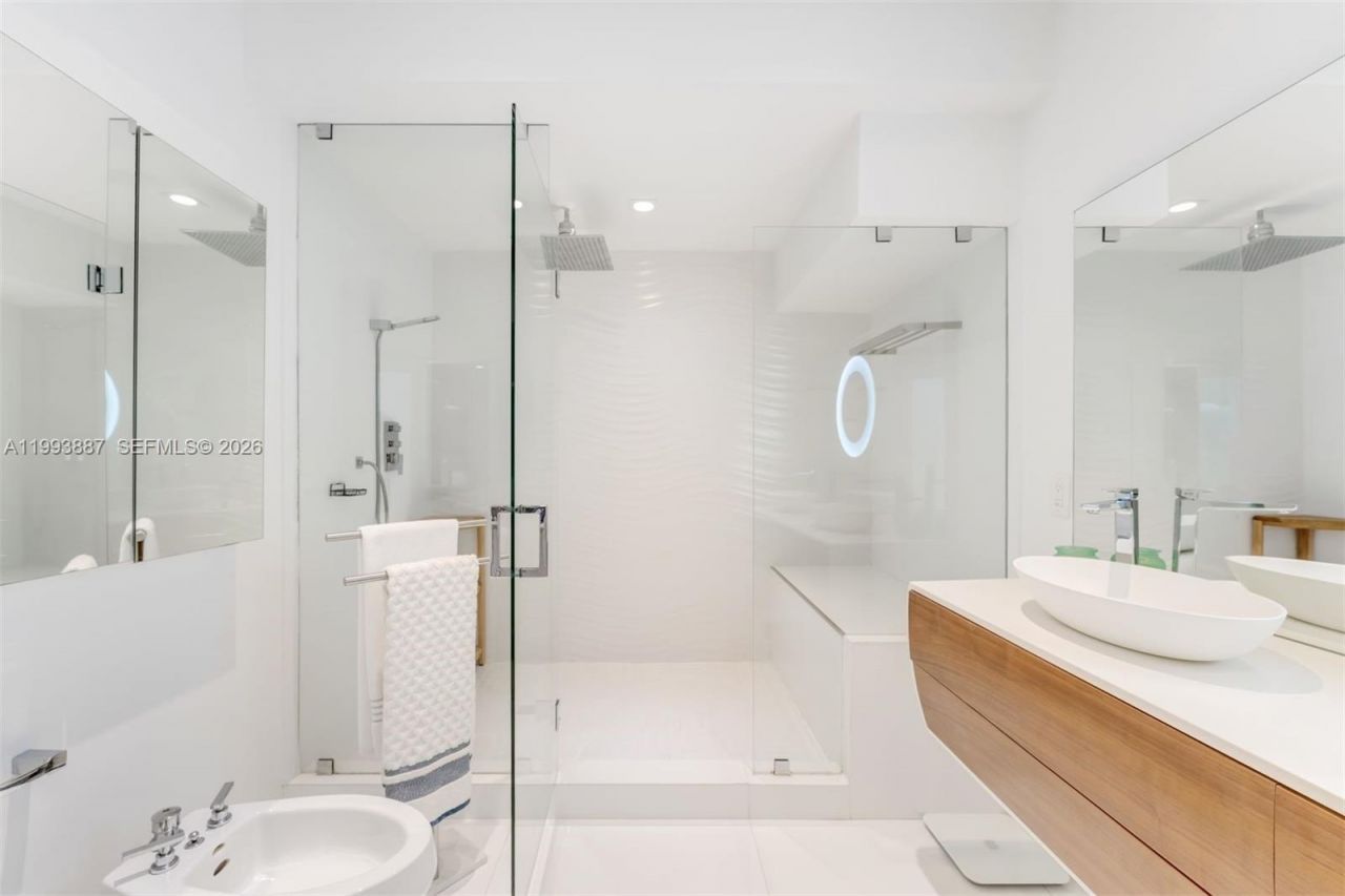 1524 NE Quayside Ter , Unit A4, Miami, FL 33138 Photo