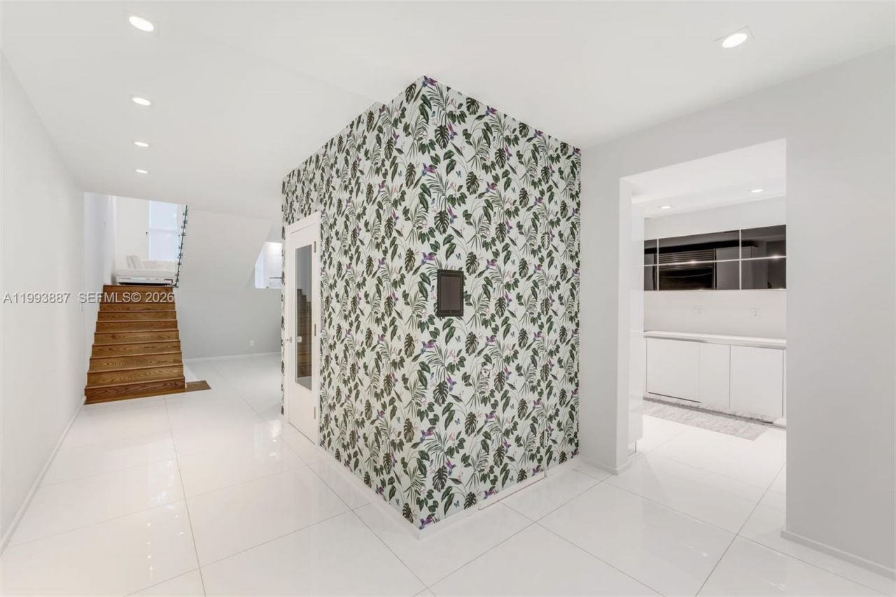 1524 NE Quayside Ter , Unit A4, Miami, FL 33138 Photo