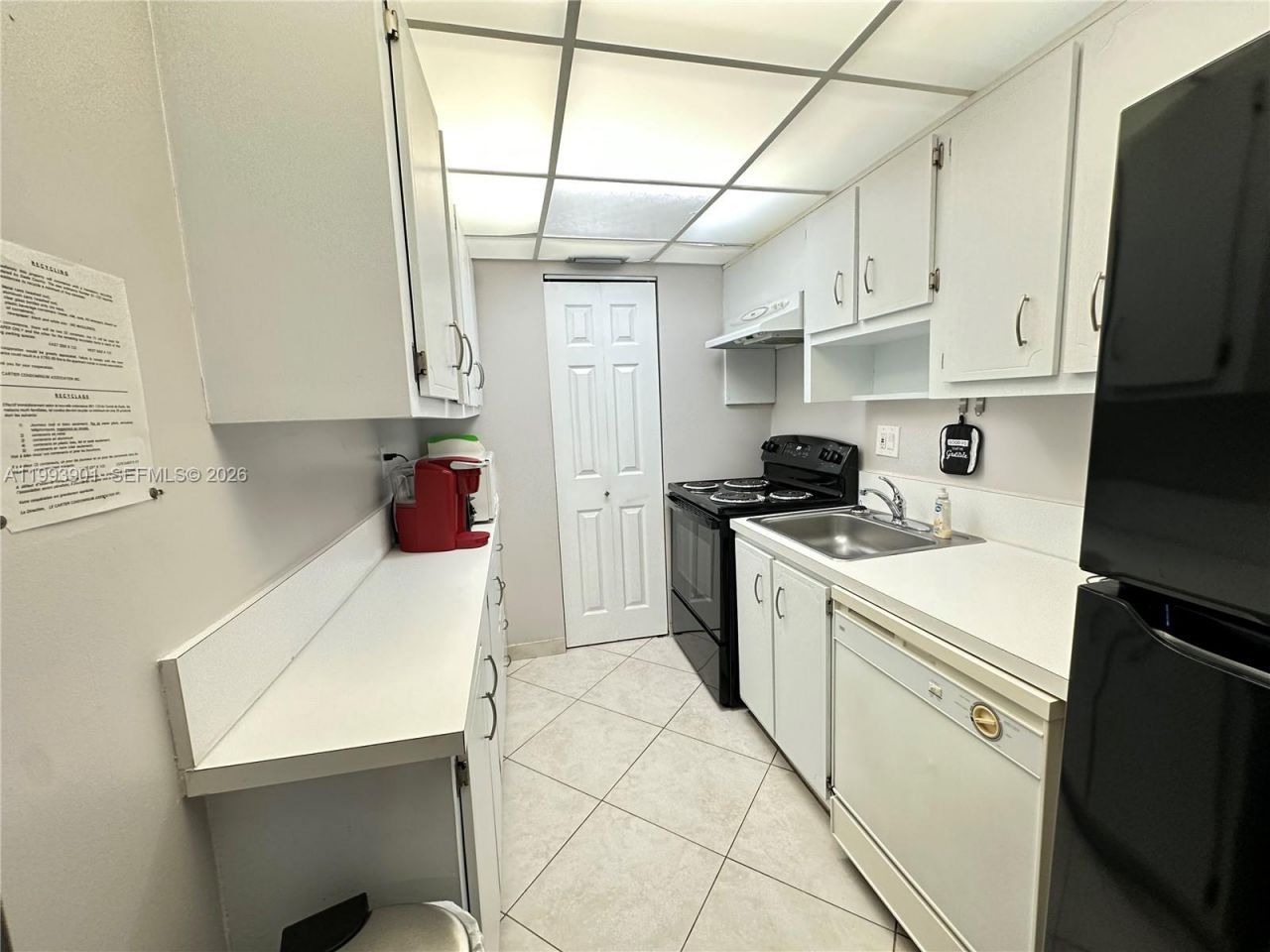 201 178th Dr, Unit 415, Sunny Isles Beach, FL 33160 Photo