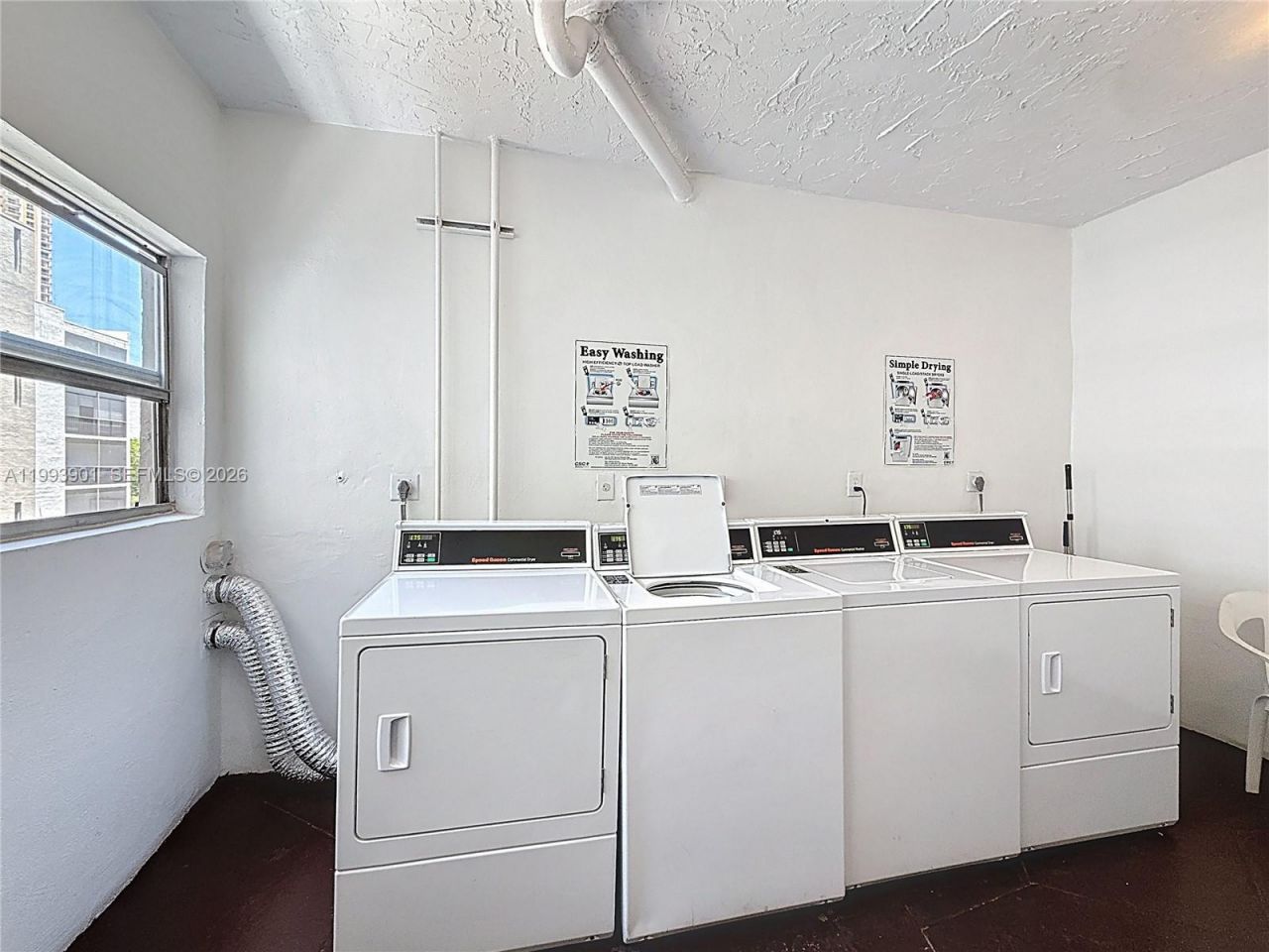 201 178th Dr, Unit 415, Sunny Isles Beach, FL 33160 Photo