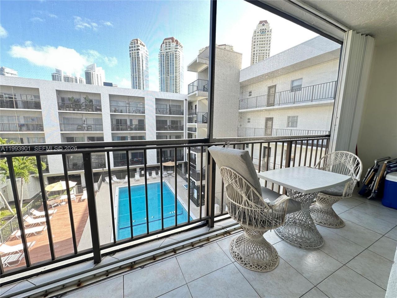 201 178th Dr, Unit 415, Sunny Isles Beach, FL 33160 Photo