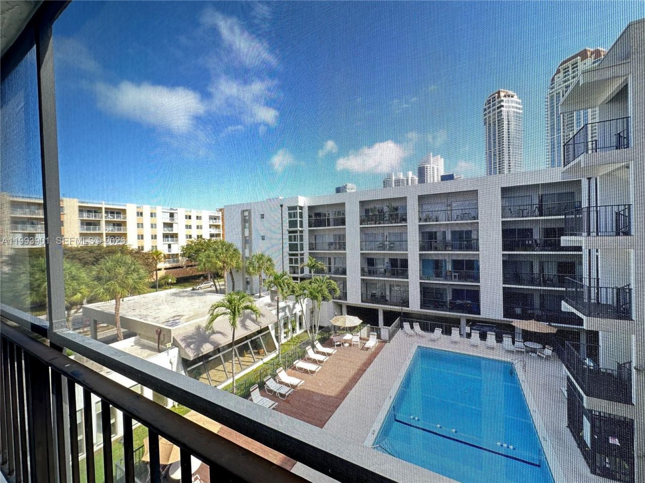 201 178th Dr , Unit 415, Sunny Isles Beach, FL 33160 Photo