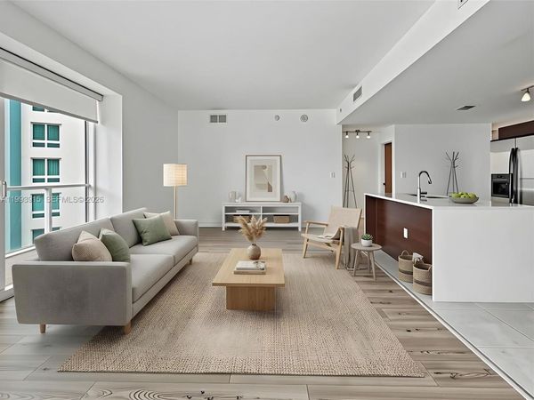 1900 N Bayshore Dr, Unit 3811, Miami, FL 33132