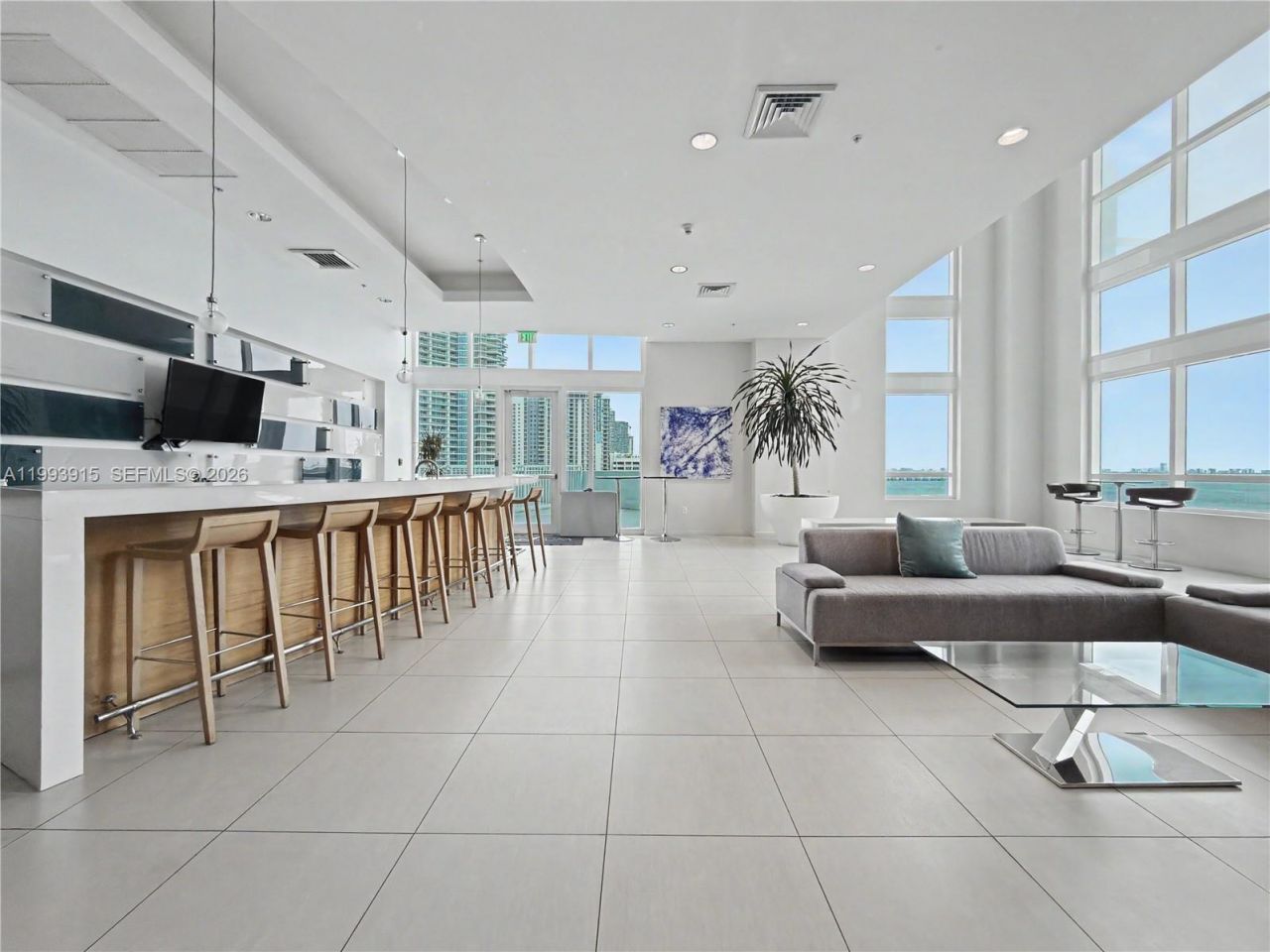 1900 N Bayshore Dr, Unit 3811, Miami, FL 33132 Photo