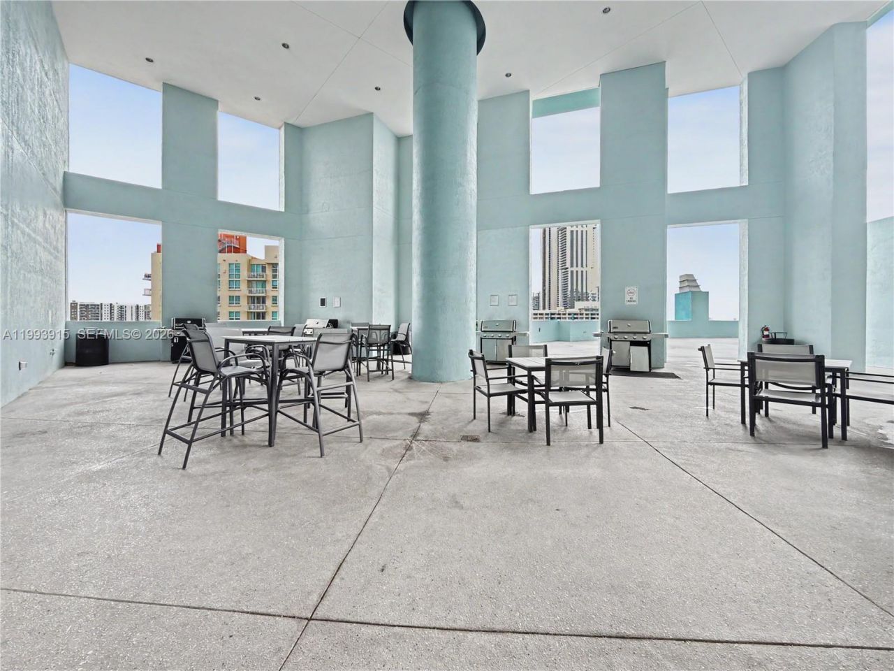 1900 N Bayshore Dr, Unit 3811, Miami, FL 33132 Photo