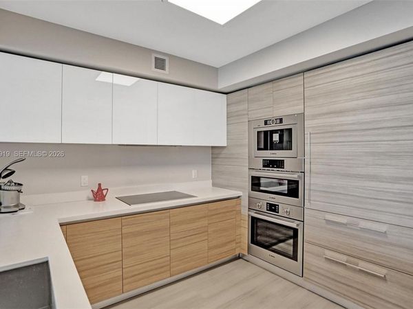 300 Sunny Isles Blvd , Unit 4-903, Sunny Isles Beach, FL 33160