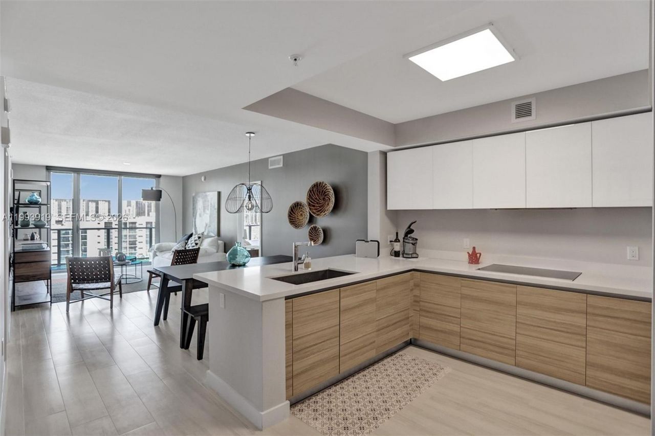 300 Sunny Isles Blvd , Unit 4-903, Sunny Isles Beach, FL 33160 Photo