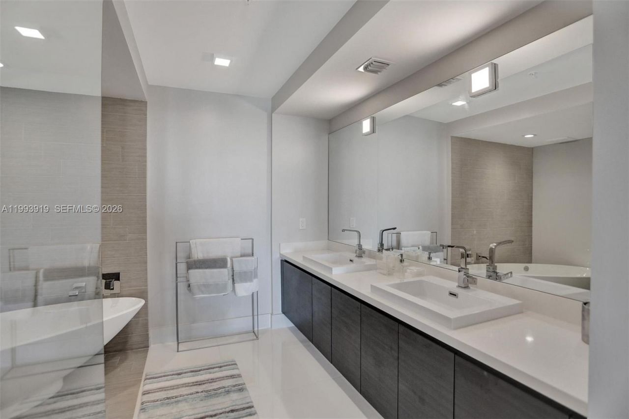 300 Sunny Isles Blvd, Unit 4-903, Sunny Isles Beach, FL 33160 Photo