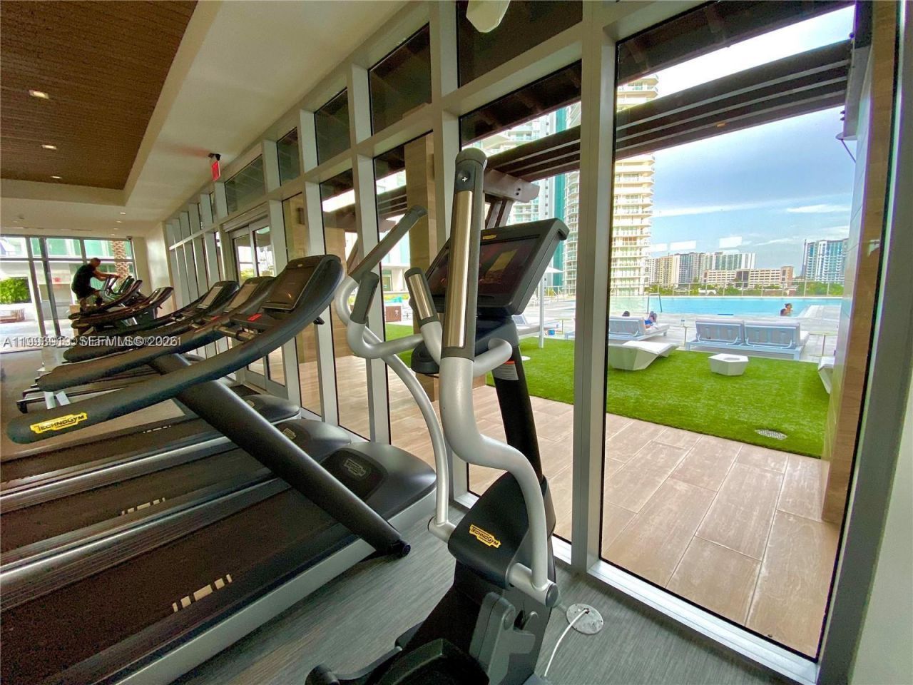 300 Sunny Isles Blvd, Unit 4-903, Sunny Isles Beach, FL 33160 Photo