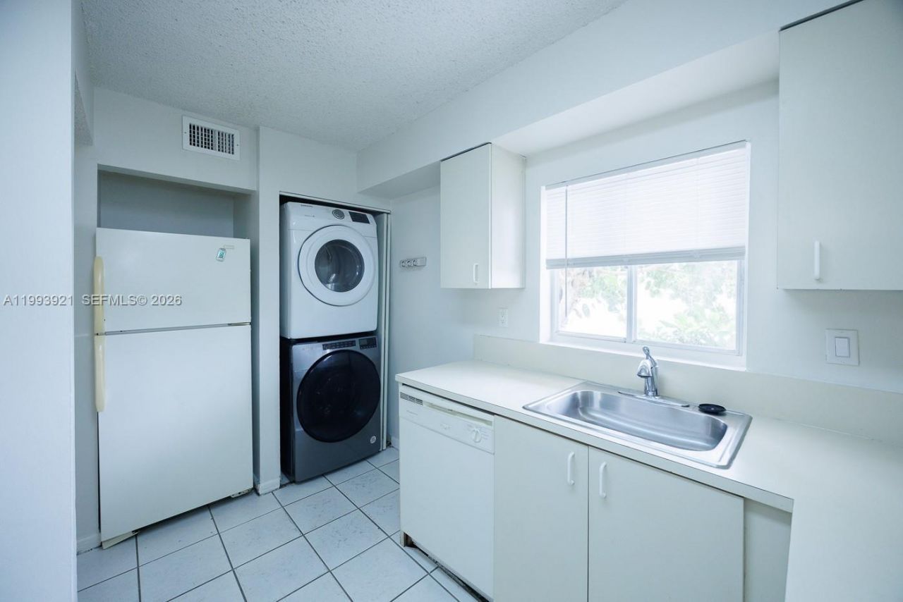 14920 SW 82nd Ln , Unit 12-104, Miami, FL 33193 Photo