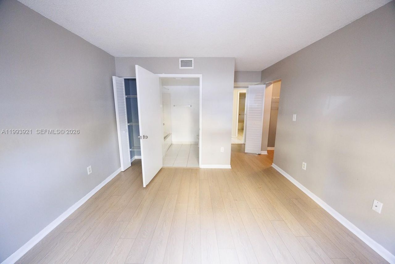 14920 SW 82nd Ln , Unit 12-104, Miami, FL 33193 Photo