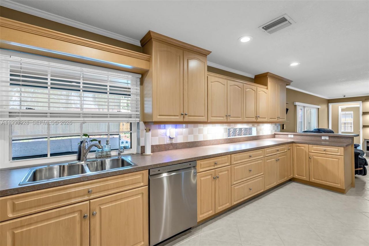 9715 SW 1st Ct , Coral Springs, FL 33071 Photo