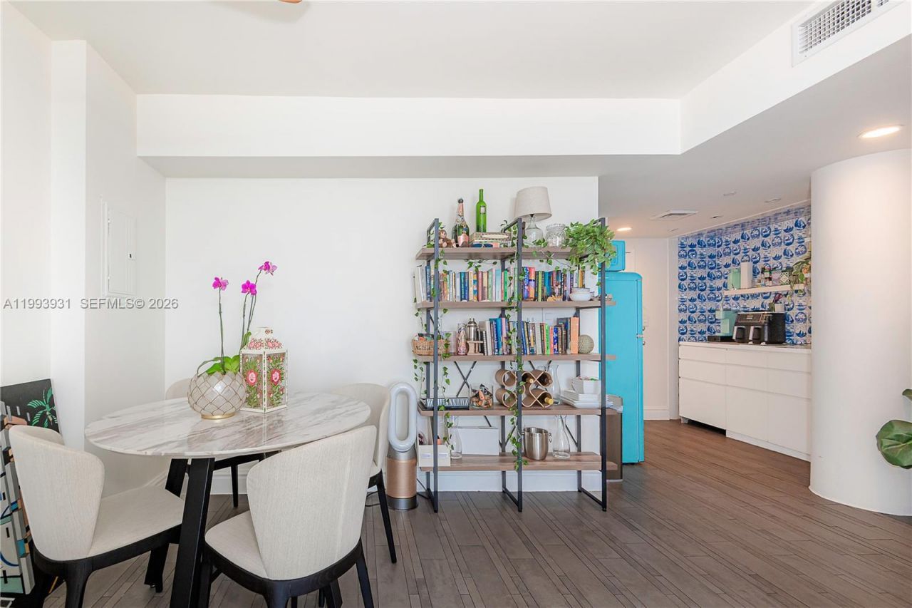 1100 West Ave , Unit 1427, Miami Beach, FL 33139 Photo