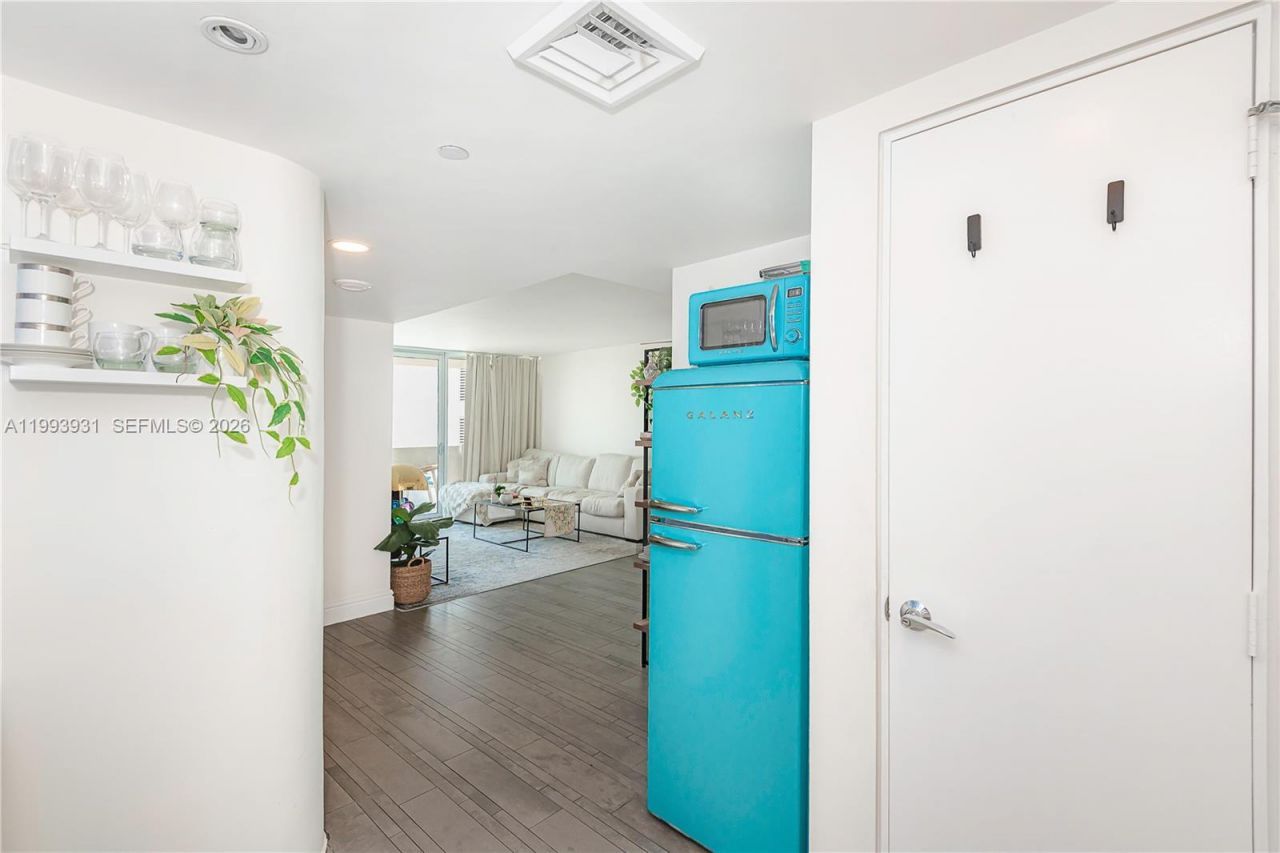 1100 West Ave , Unit 1427, Miami Beach, FL 33139 Photo