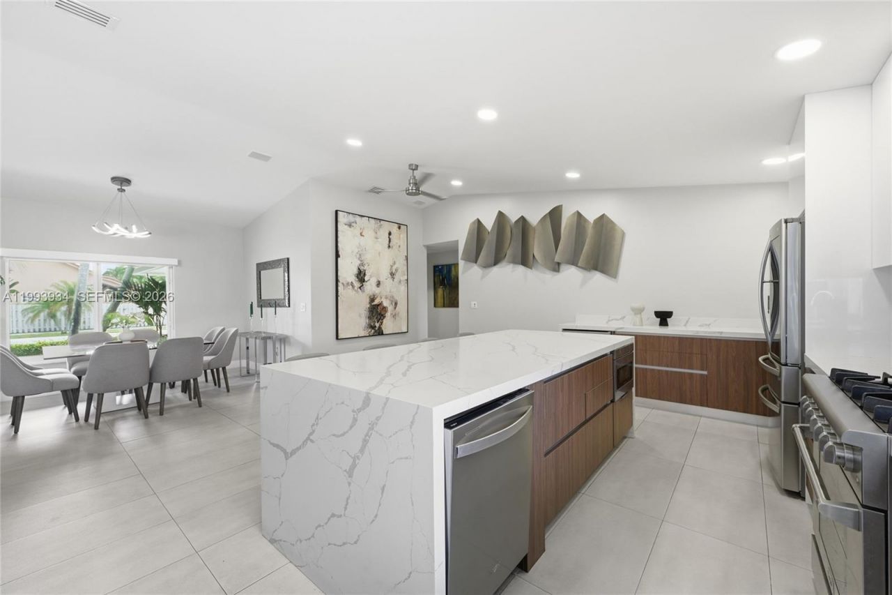 691 Blue Ridge Way, Davie, FL 33325 Photo