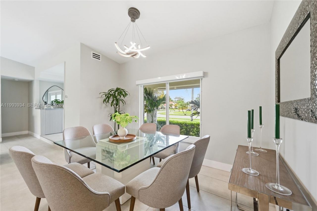 691 Blue Ridge Way, Davie, FL 33325 Photo