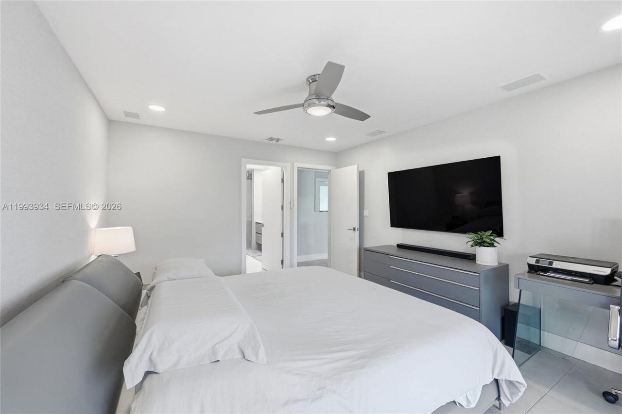 691 Blue Ridge Way, Davie, FL 33325 Photo