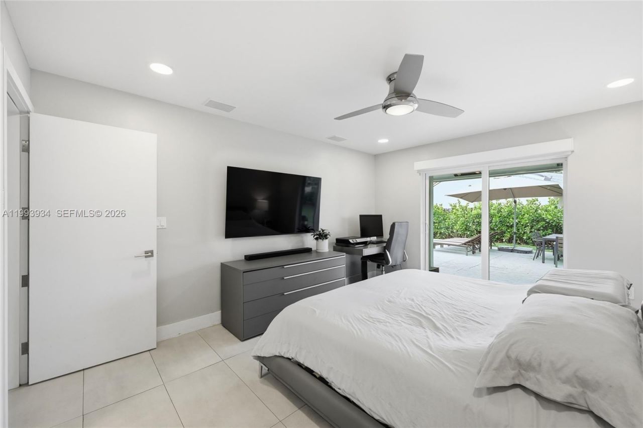 691 Blue Ridge Way, Davie, FL 33325 Photo