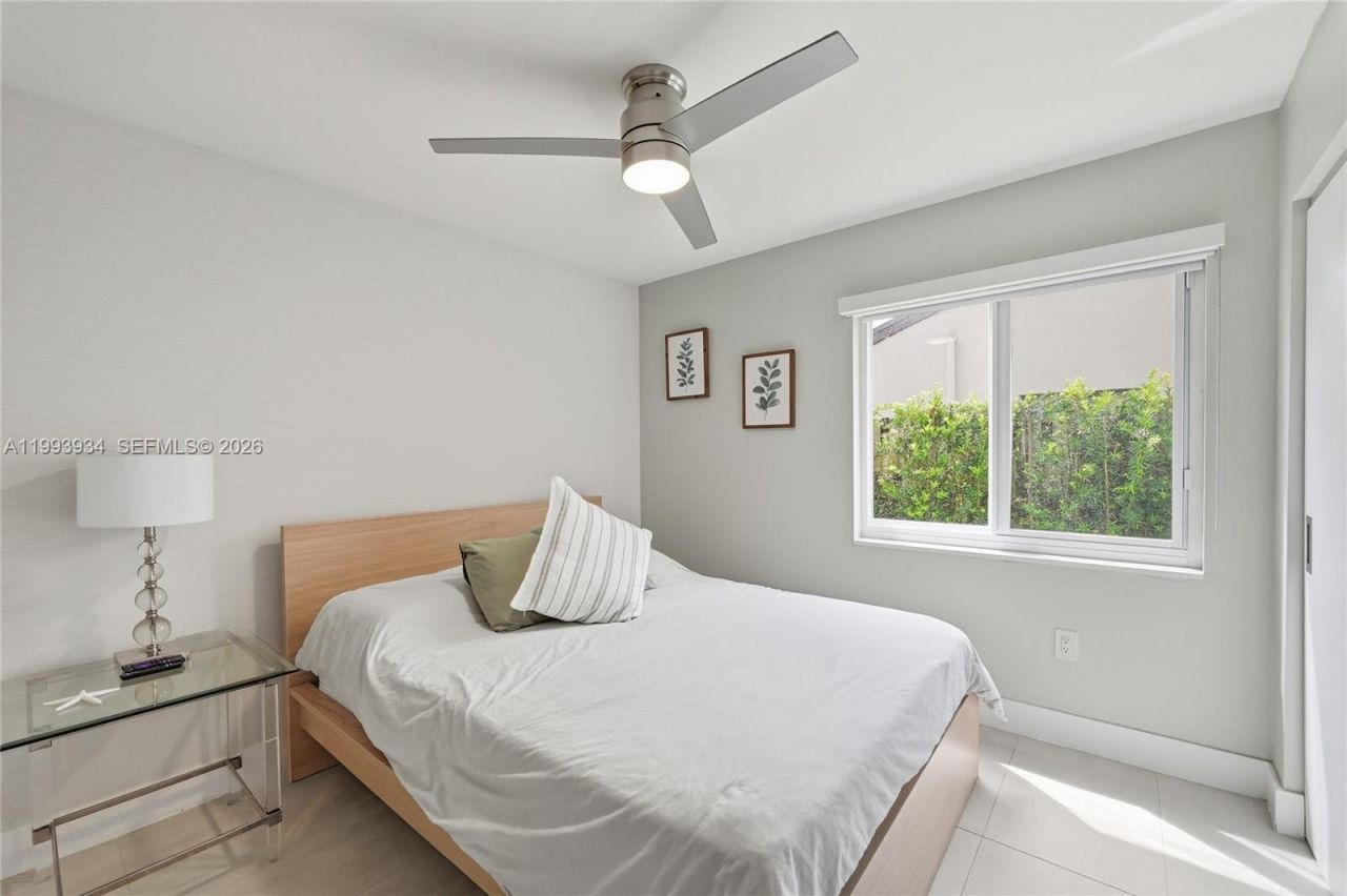 691 Blue Ridge Way, Davie, FL 33325 Photo