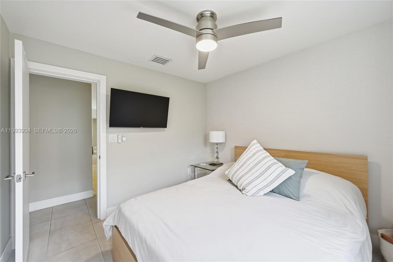 691 Blue Ridge Way, Davie, FL 33325 Photo