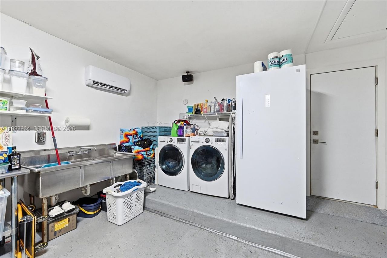 691 Blue Ridge Way, Davie, FL 33325 Photo