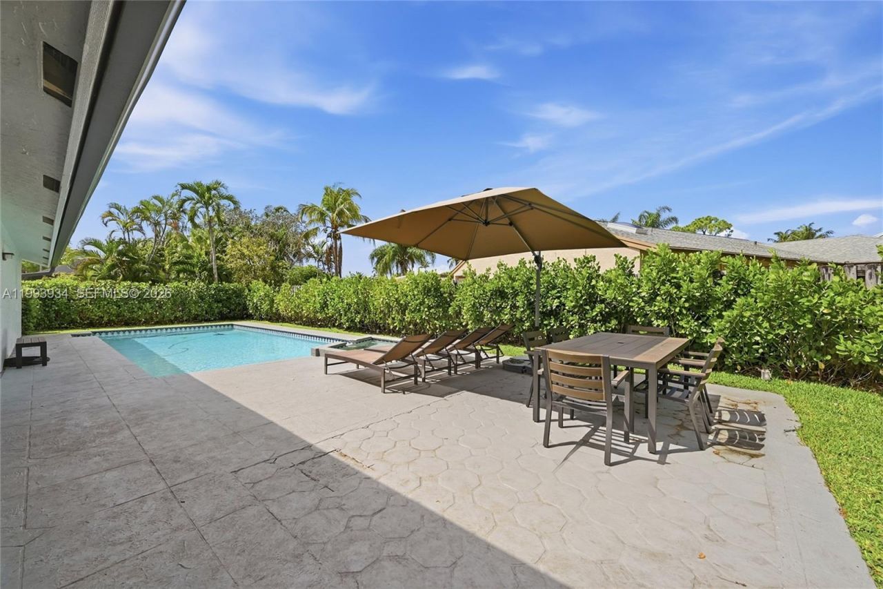 691 Blue Ridge Way, Davie, FL 33325 Photo