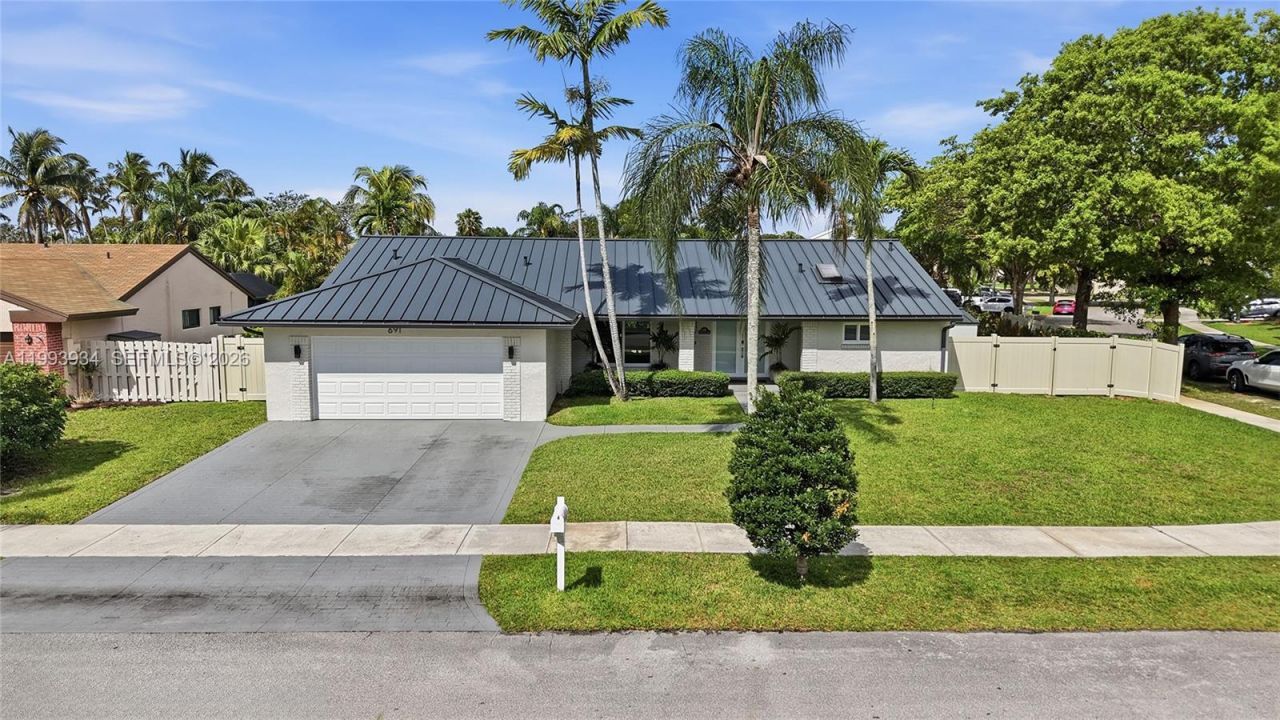 691 Blue Ridge Way, Davie, FL 33325 Photo