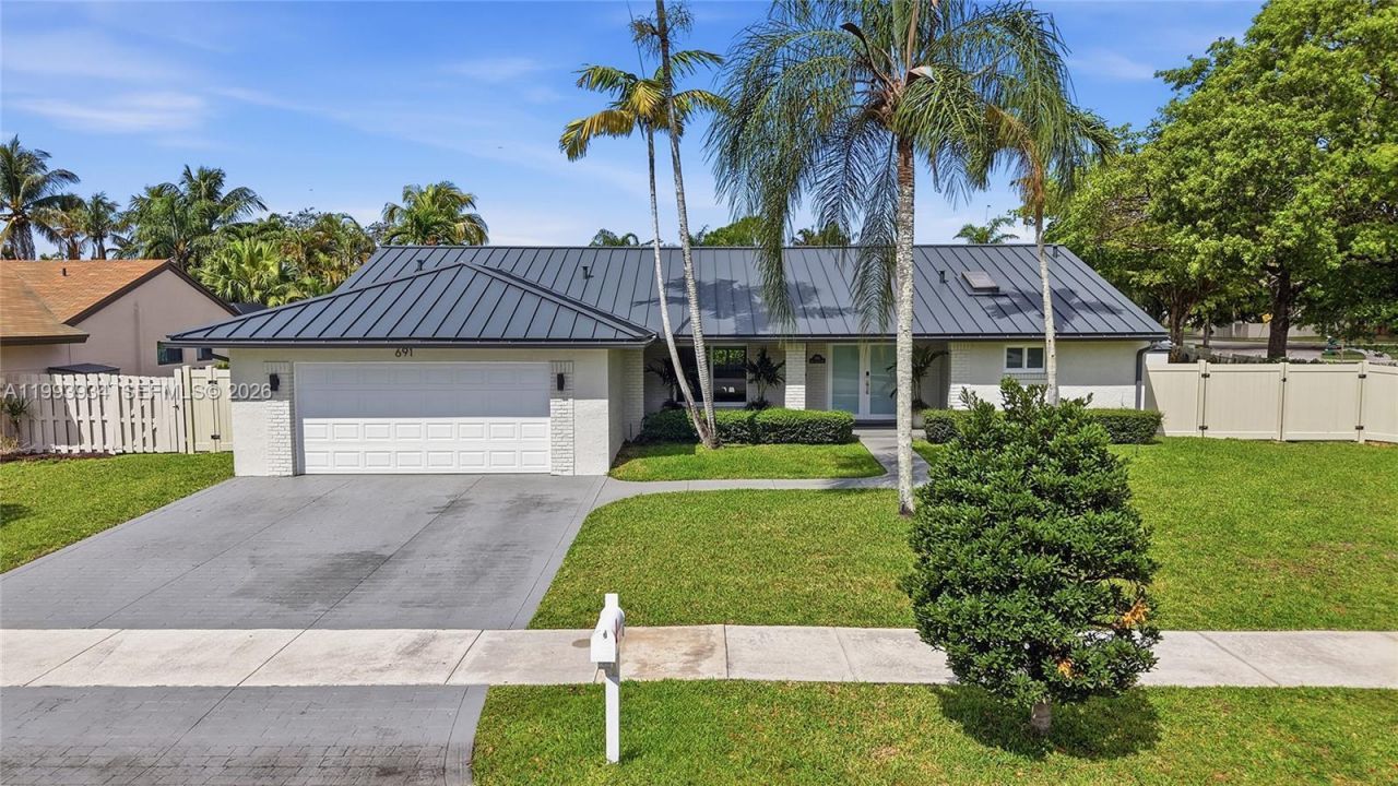 691 Blue Ridge Way, Davie, FL 33325 Photo