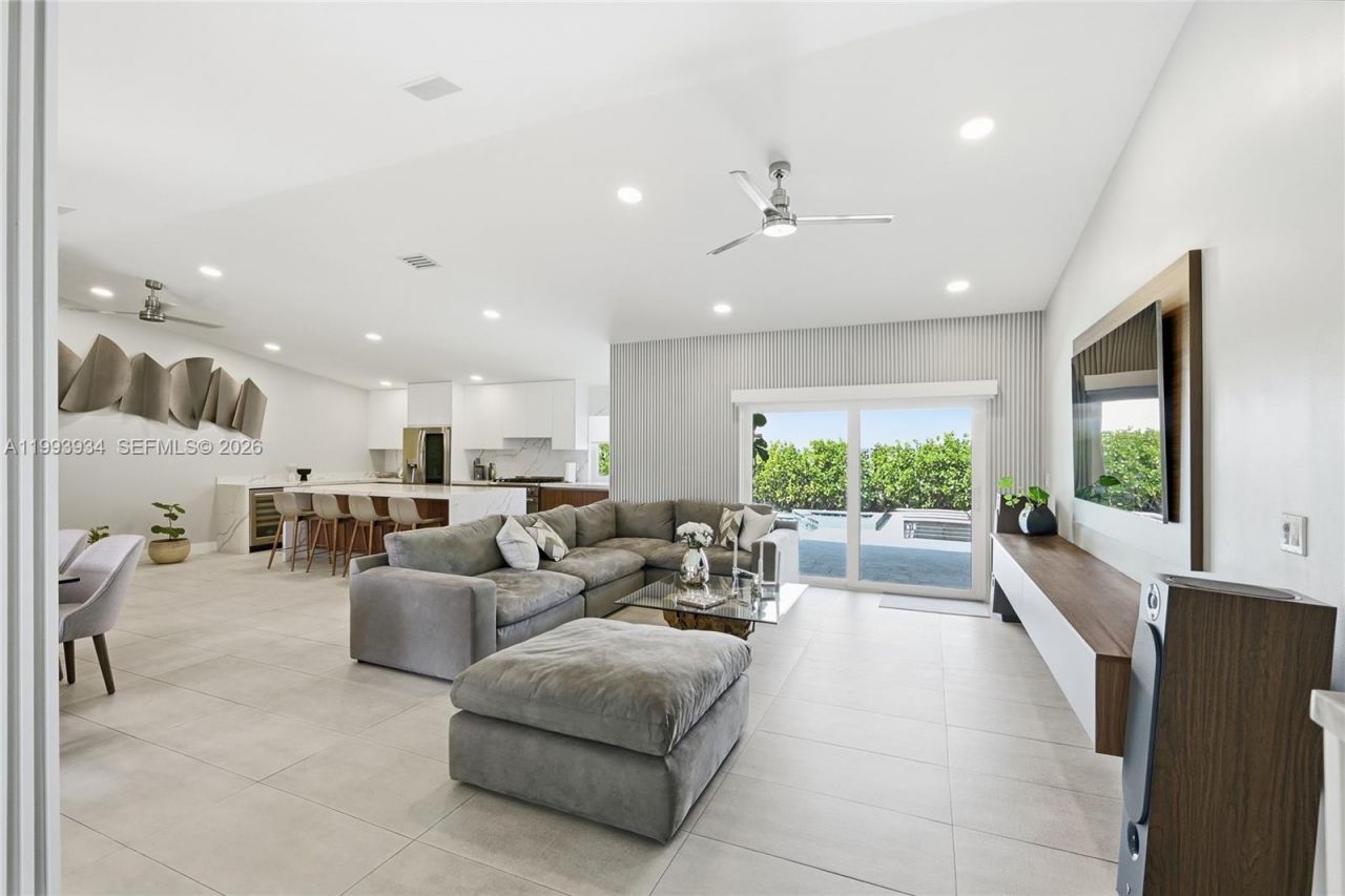 691 Blue Ridge Way, Davie, FL 33325 Photo