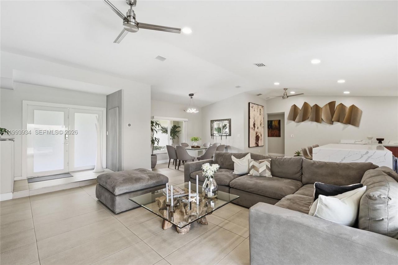 691 Blue Ridge Way, Davie, FL 33325 Photo