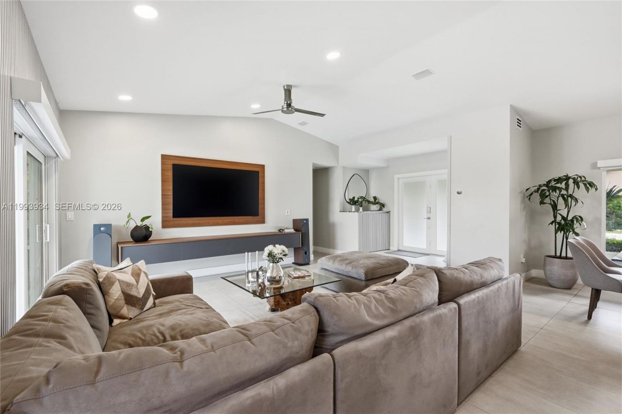 691 Blue Ridge Way, Davie, FL 33325 Photo