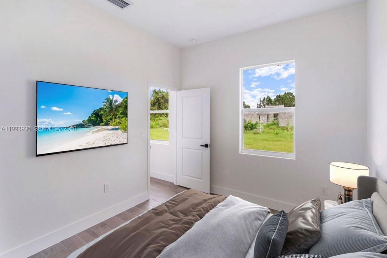710 Peacock Ave, Lehigh Acres, FL 33974 Photo