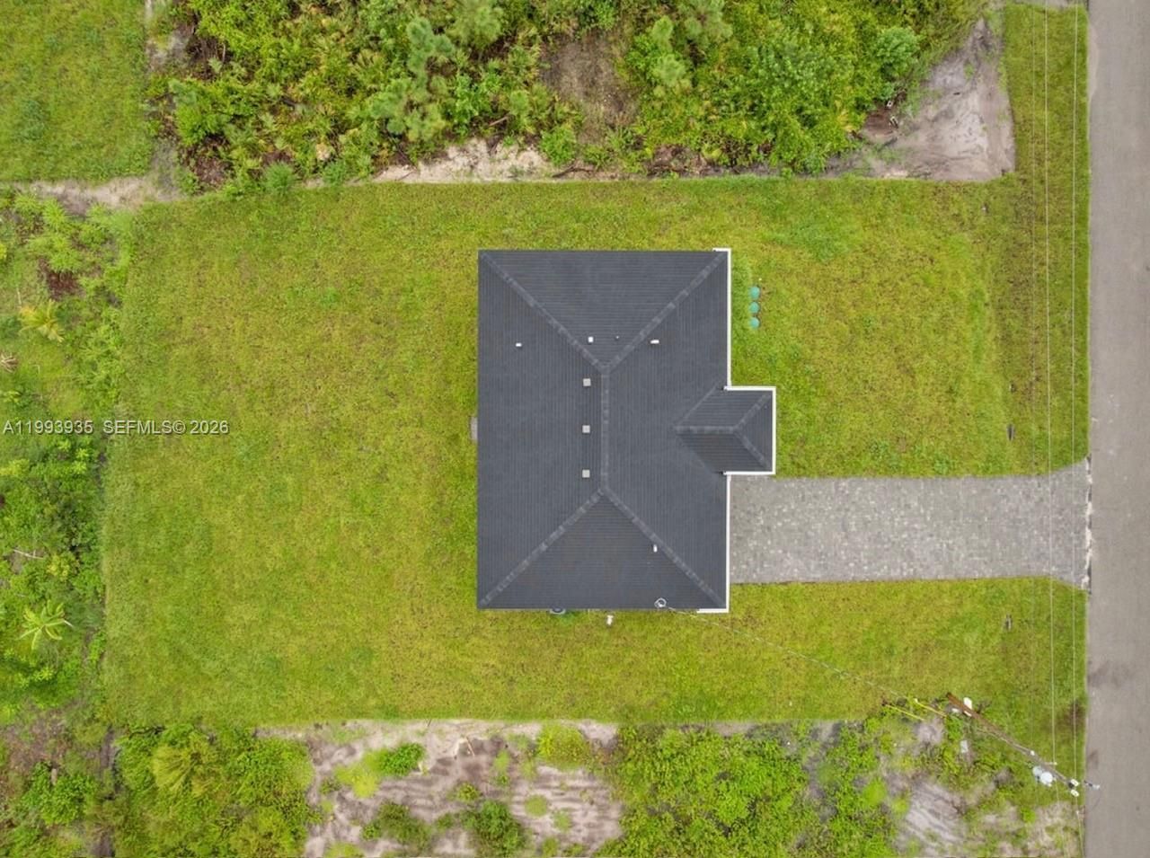 710 Peacock Ave, Lehigh Acres, FL 33974 Photo