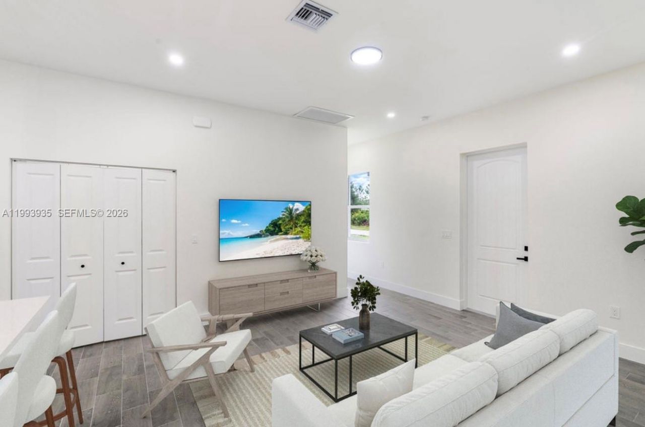 710 Peacock Ave, Lehigh Acres, FL 33974 Photo