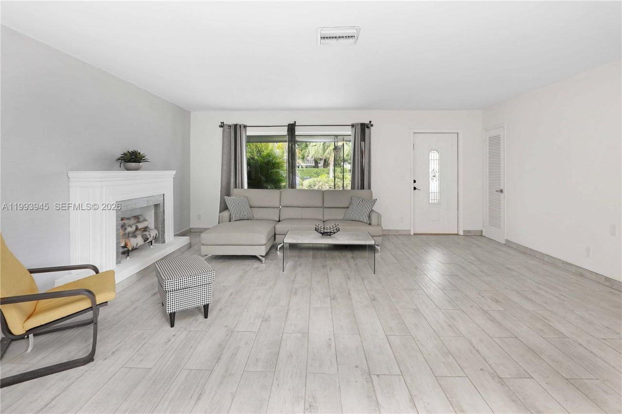 1510 Hayes St , Hollywood, FL 33020 Photo