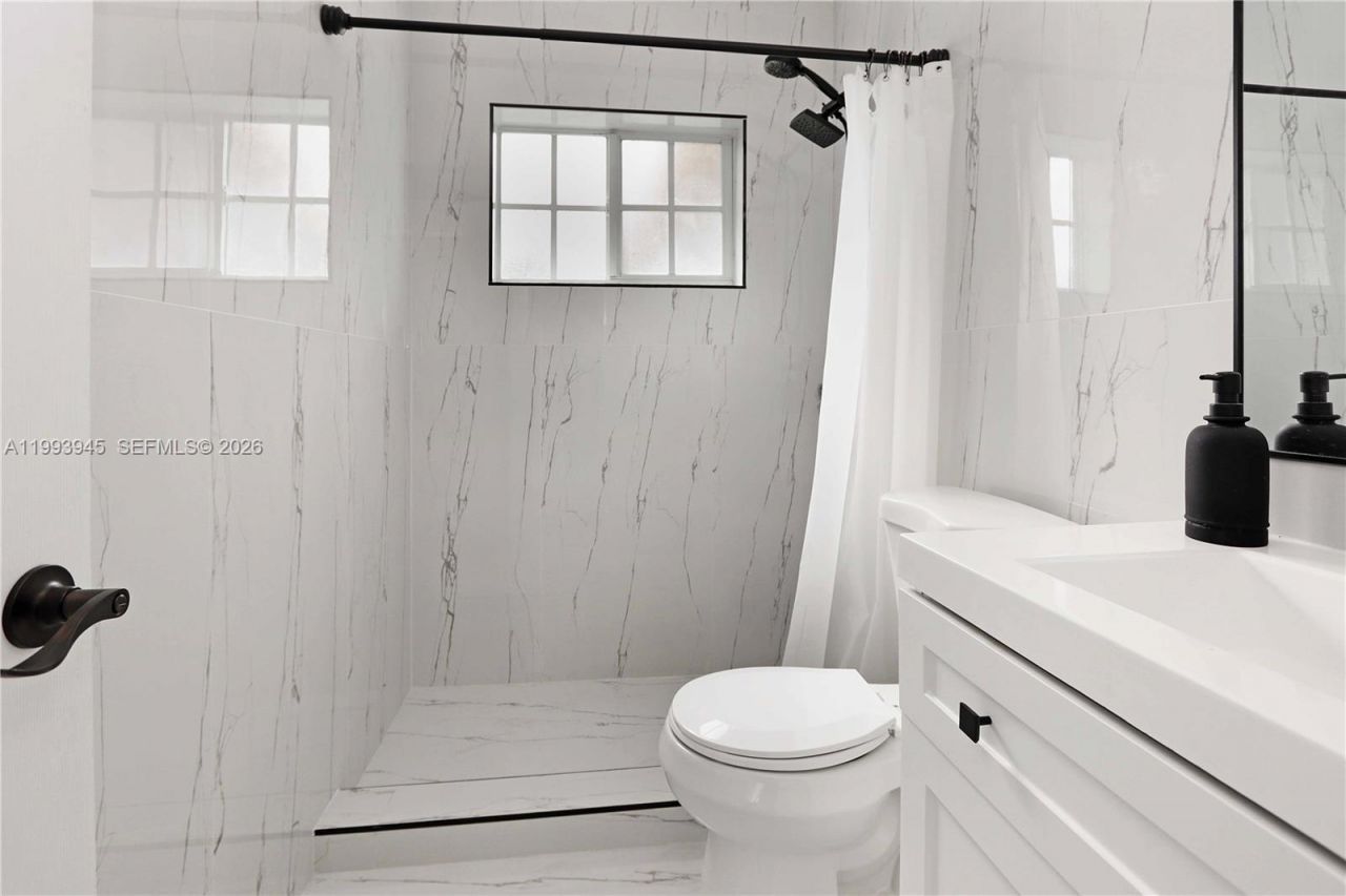 1510 Hayes St , Hollywood, FL 33020 Photo