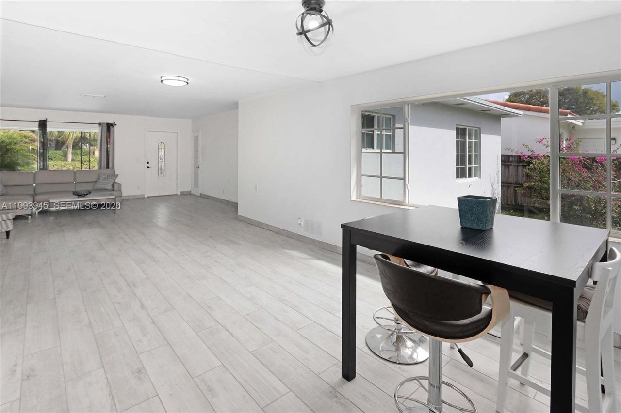 1510 Hayes St , Hollywood, FL 33020 Photo