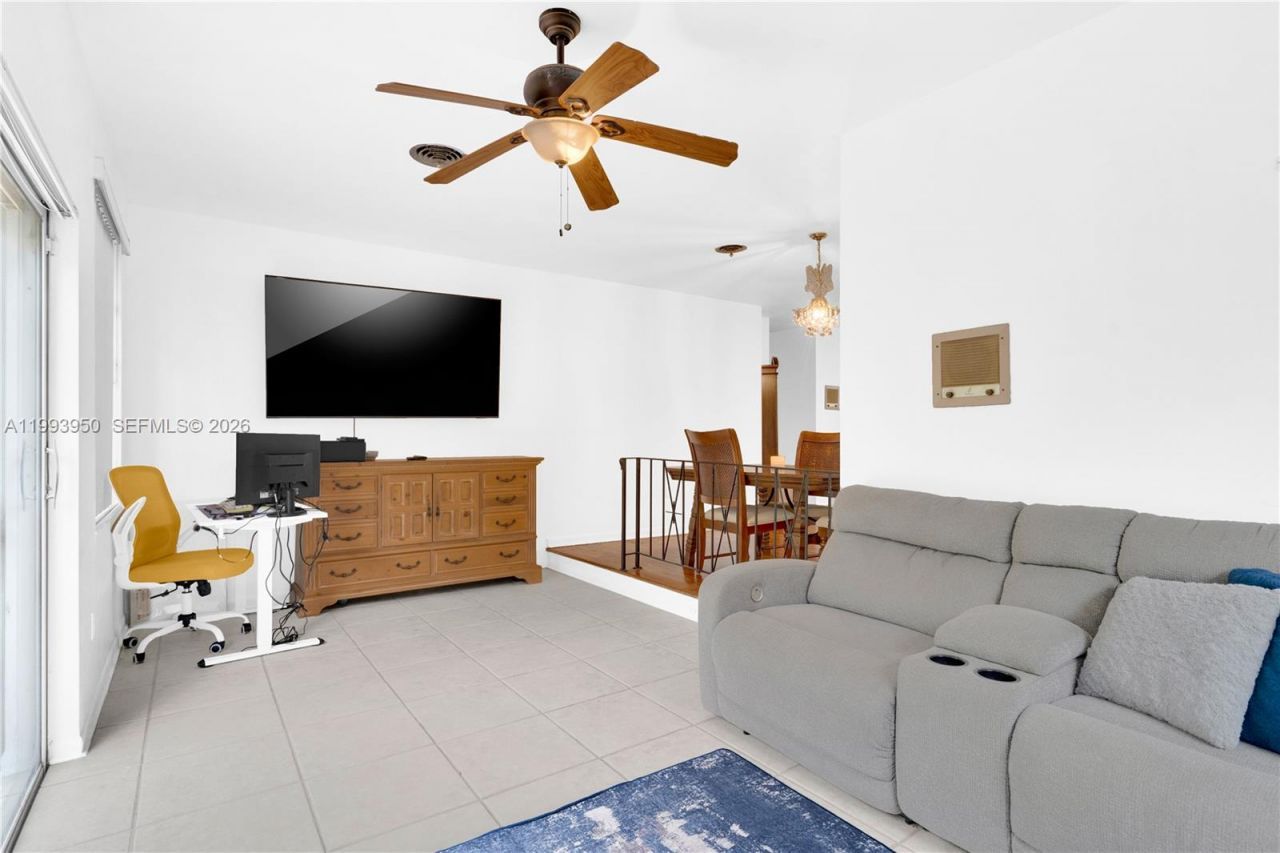 3011 NW 69th Ter , Miami, FL 33147 Photo