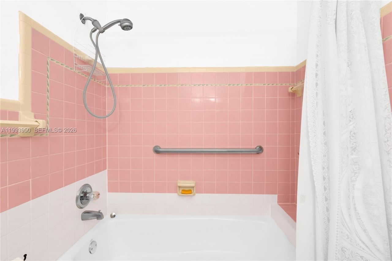 3011 NW 69th Ter , Miami, FL 33147 Photo