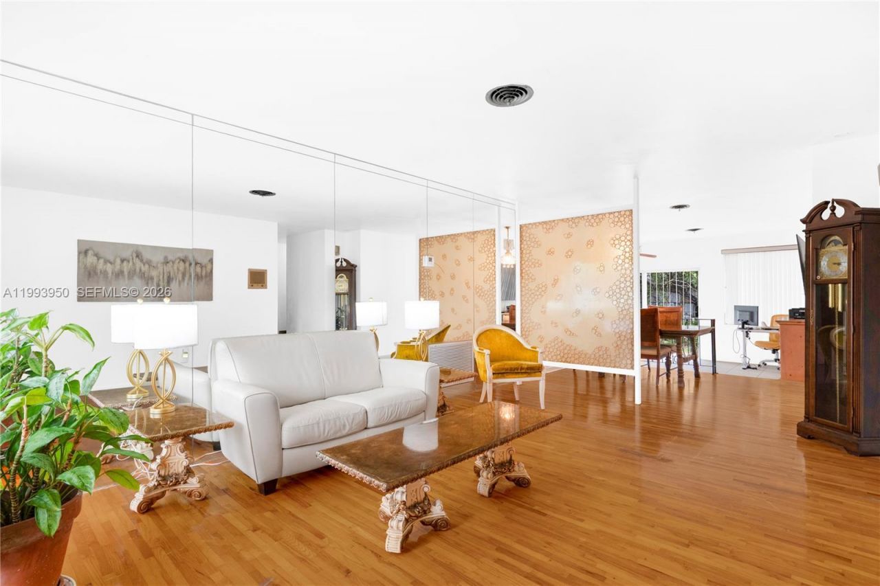 3011 NW 69th Ter , Miami, FL 33147 Photo