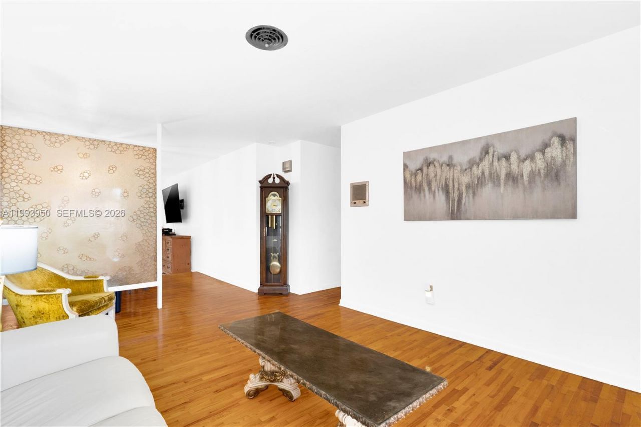 3011 NW 69th Ter , Miami, FL 33147 Photo