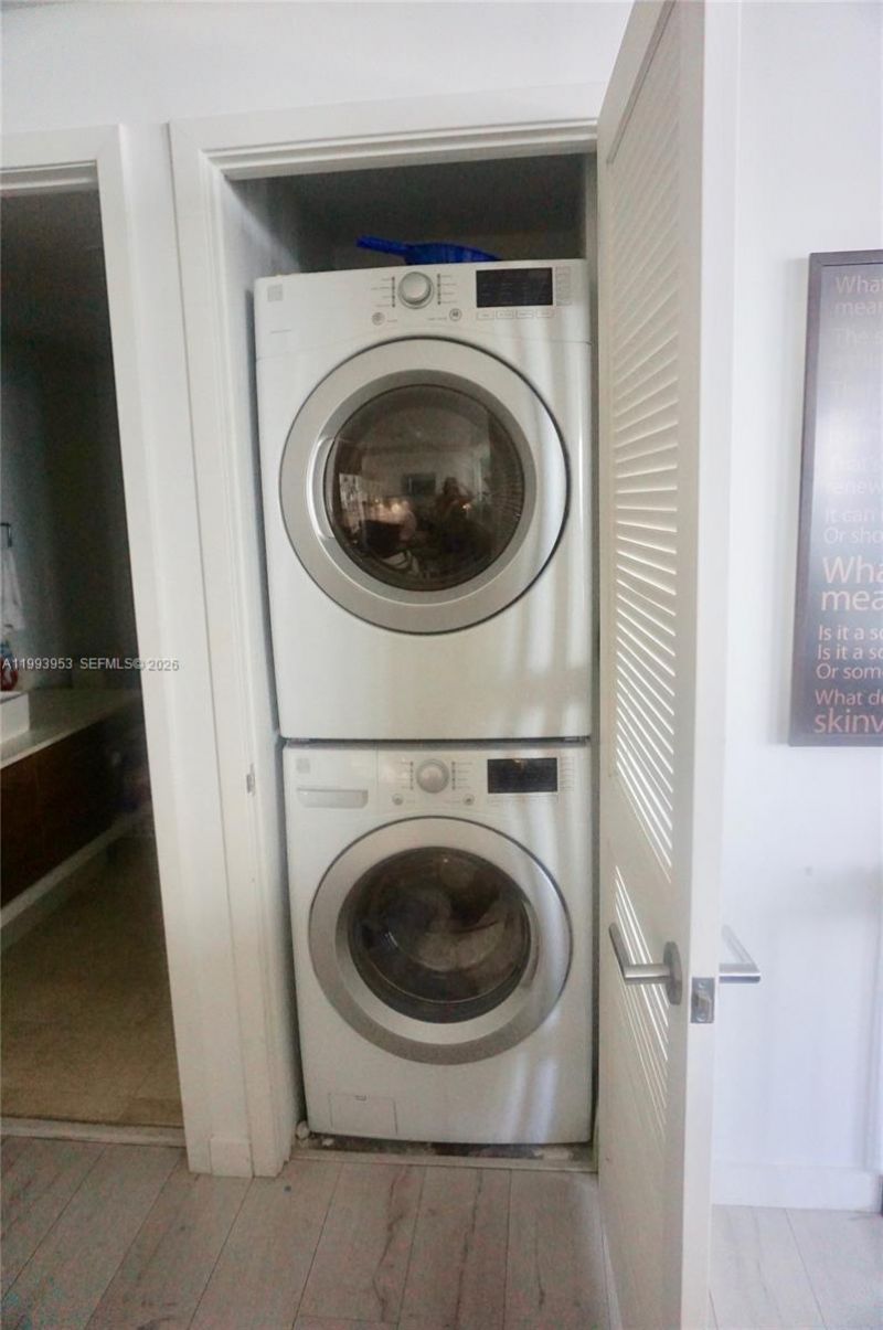 601 NE 27th St , Unit 1107, Miami, FL 33137 Photo