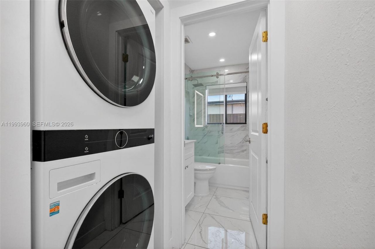 2492 SW 44th Street , Unit 2492, Miami, FL 33142 Photo