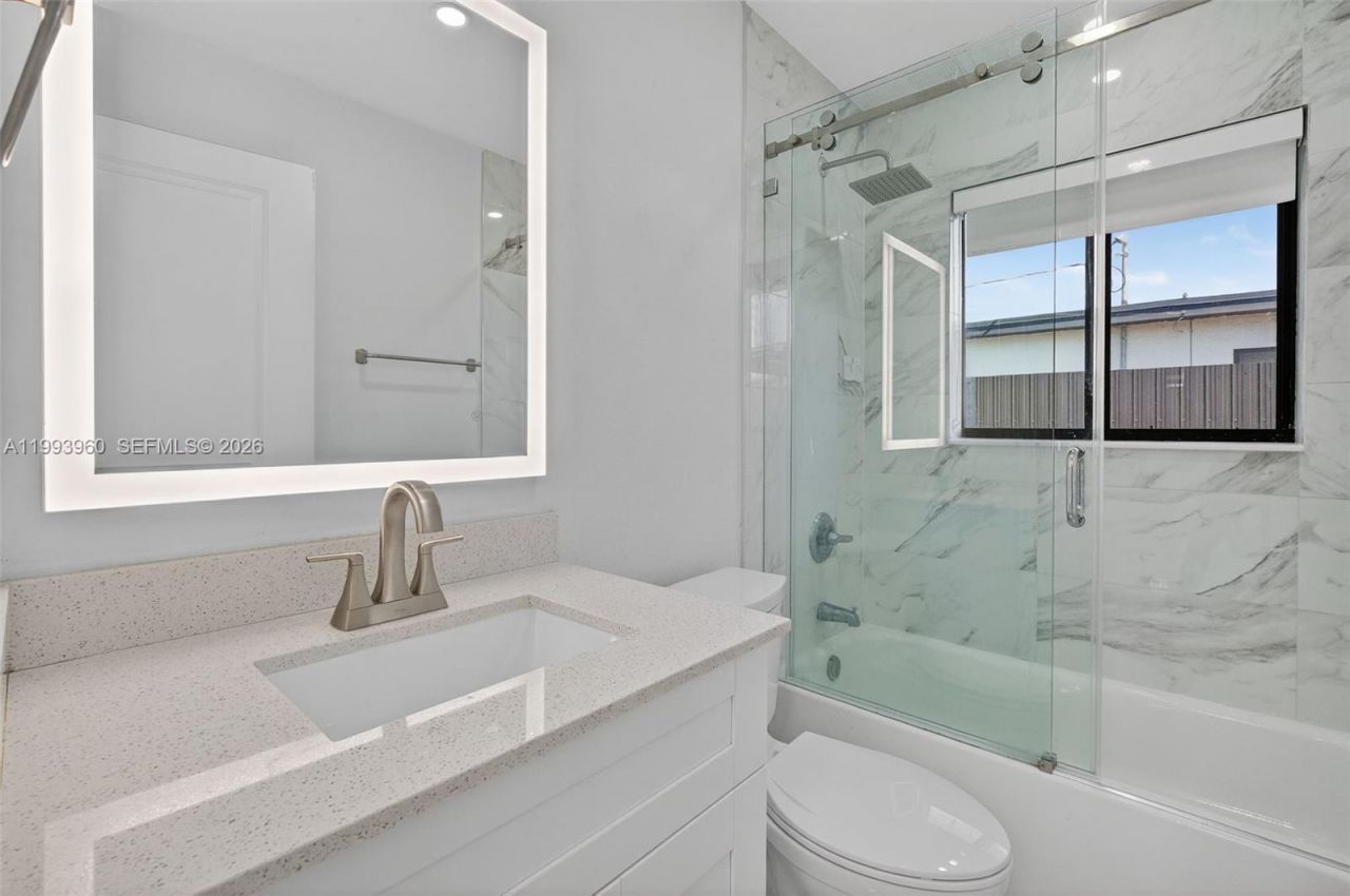 2492 SW 44th Street , Unit 2492, Miami, FL 33142 Photo