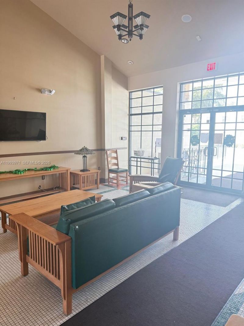 7605 W Atlantic Blvd, Unit 207, Margate, FL 33063 Photo