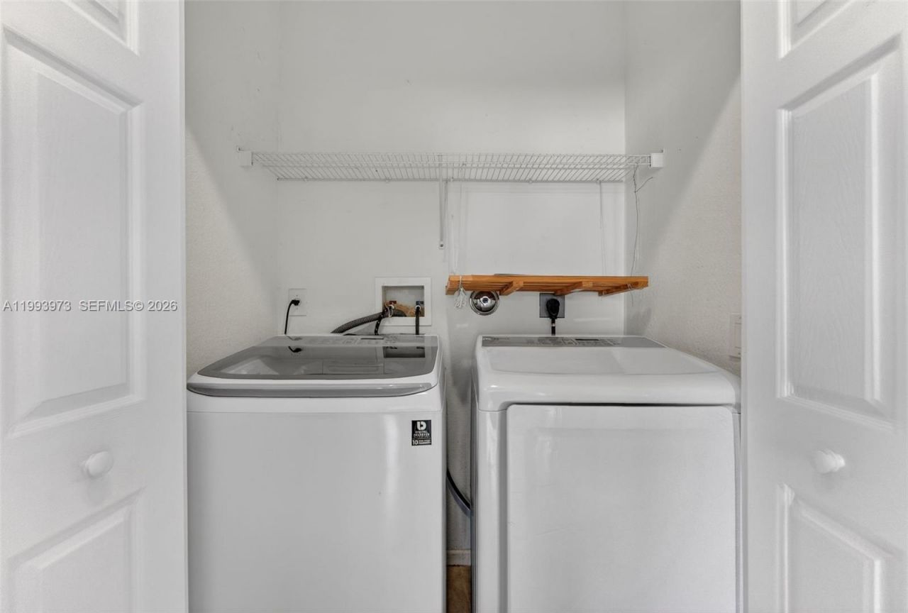 1805 NW 78th Way , Pembroke Pines, FL 33024 Photo