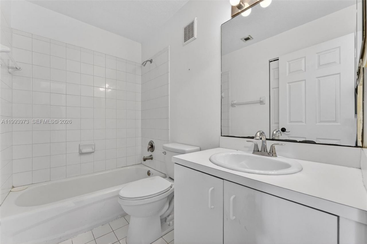 1805 NW 78th Way , Pembroke Pines, FL 33024 Photo